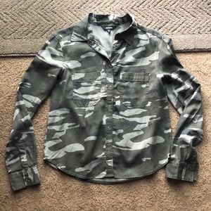 Express Camo snap button down